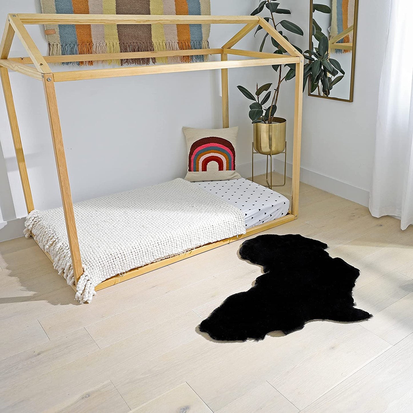 Black Map of Africa Luxurious Faux Fur Rug/Throw