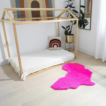 Fuchsia Map of Africa Luxurious Faux Fur Rug/Throw