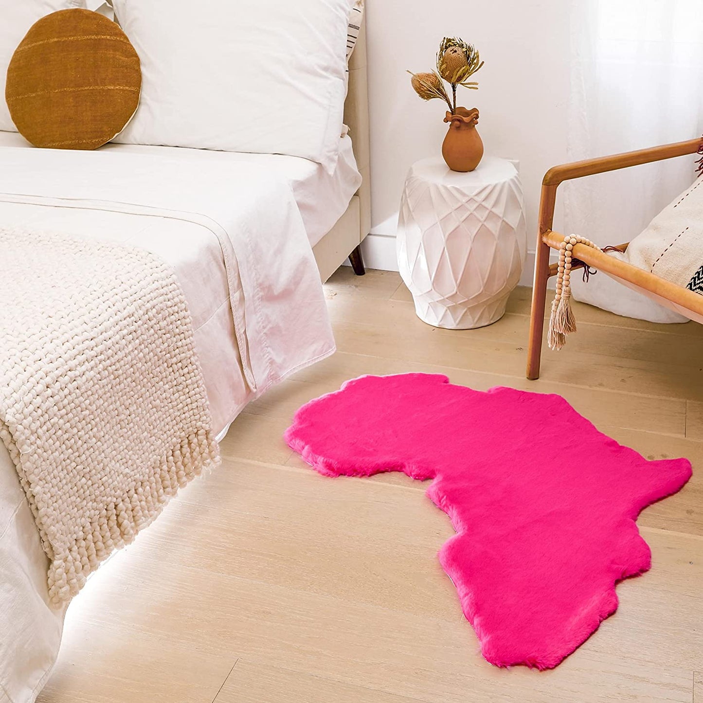 Fuchsia Map of Africa Luxurious Faux Fur Rug/Throw