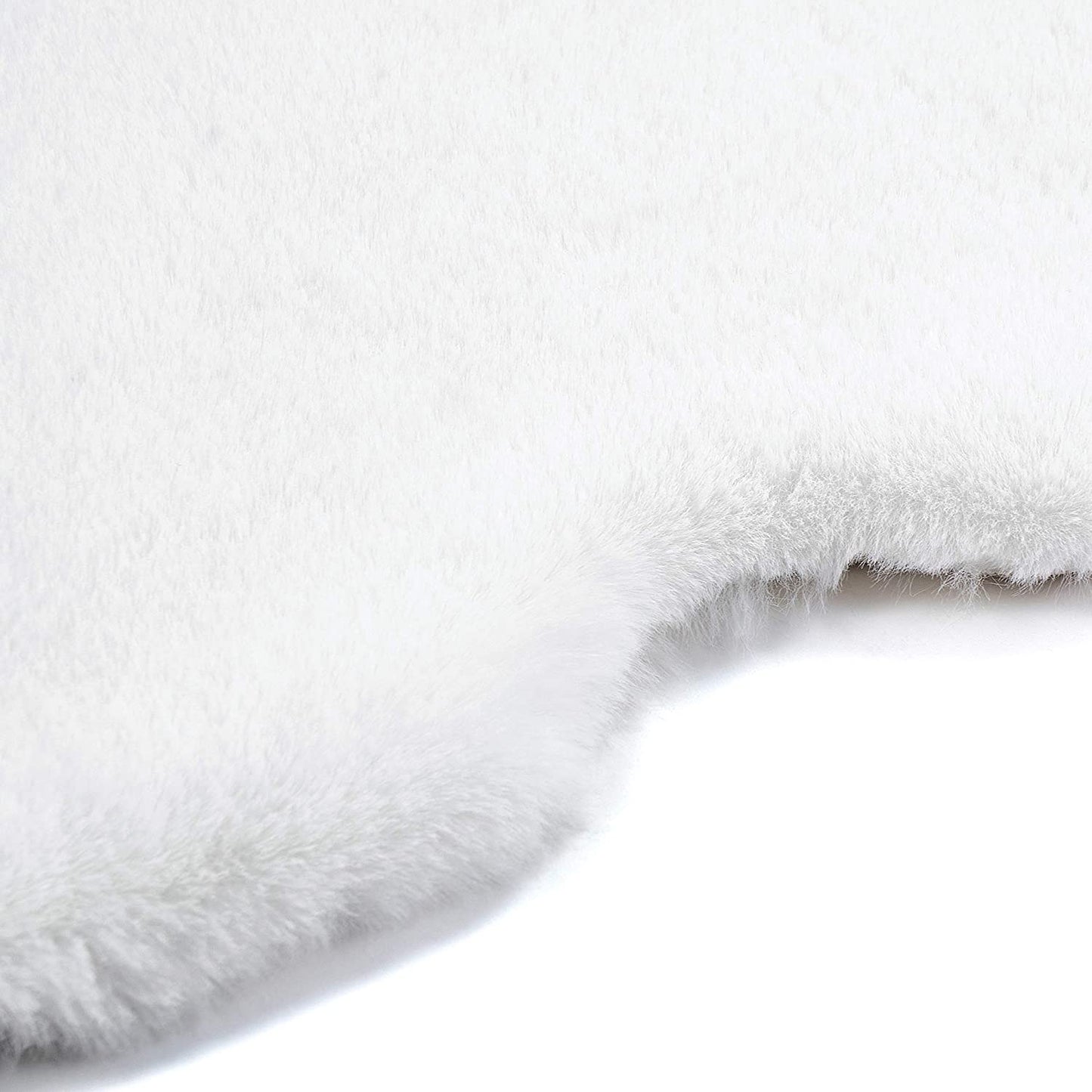 White Map of Africa Luxurious Faux Fur Rug/Throw